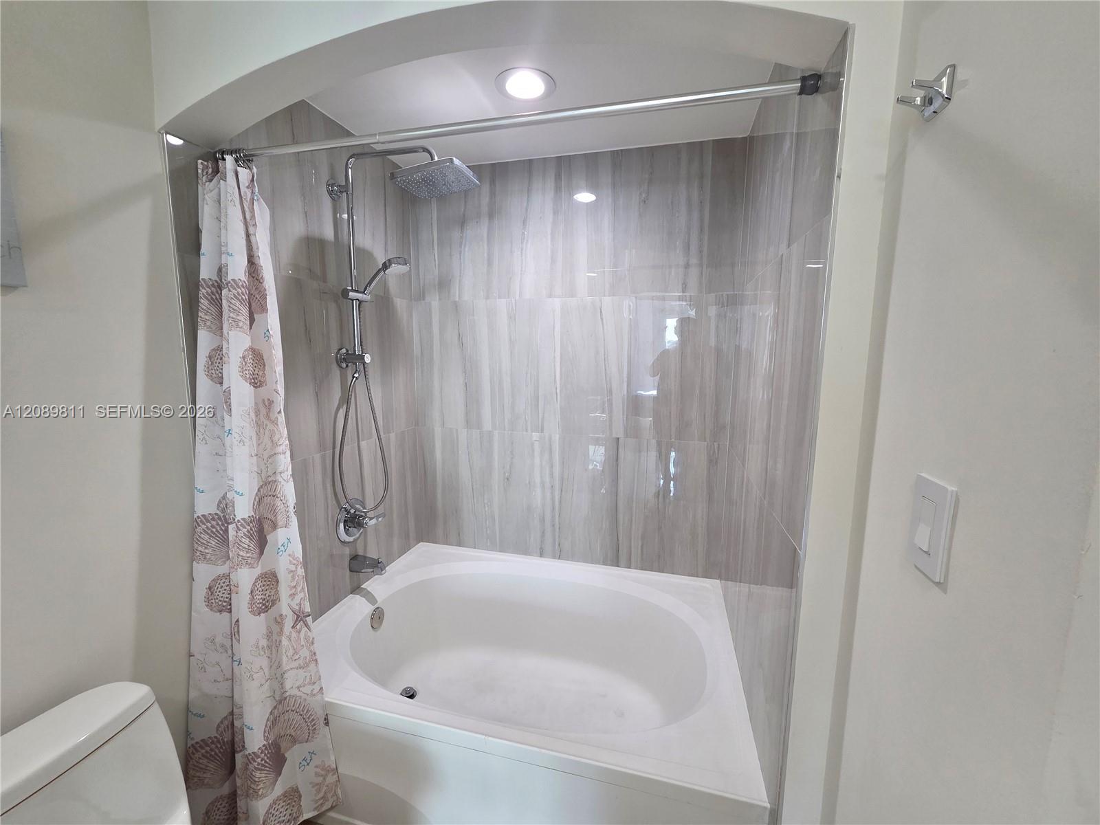 9172 Collins Avenue 403 Property Photo 17