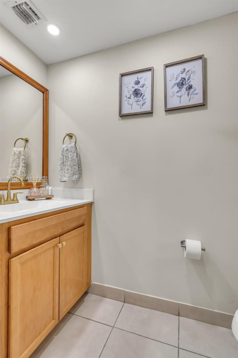 3305 W 93rd Place Property Photo 13