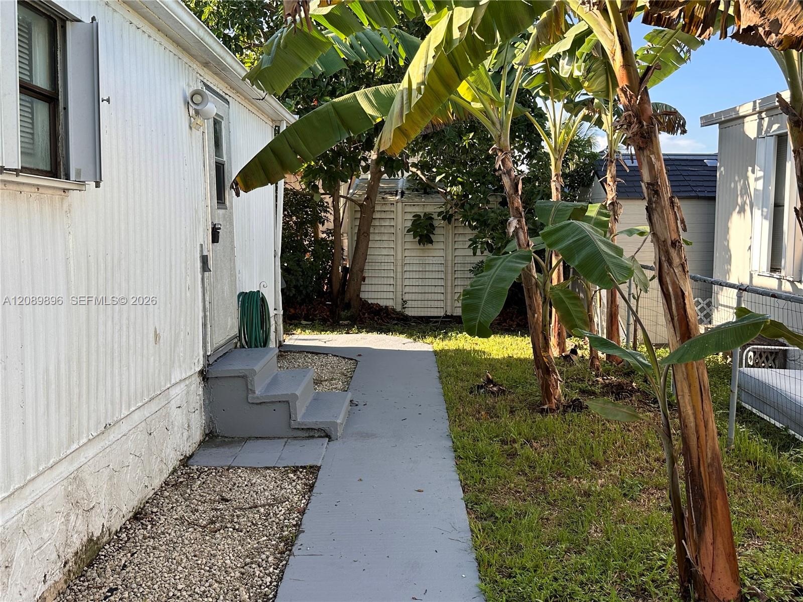 3028 Sw 50th Street Property Photo 9