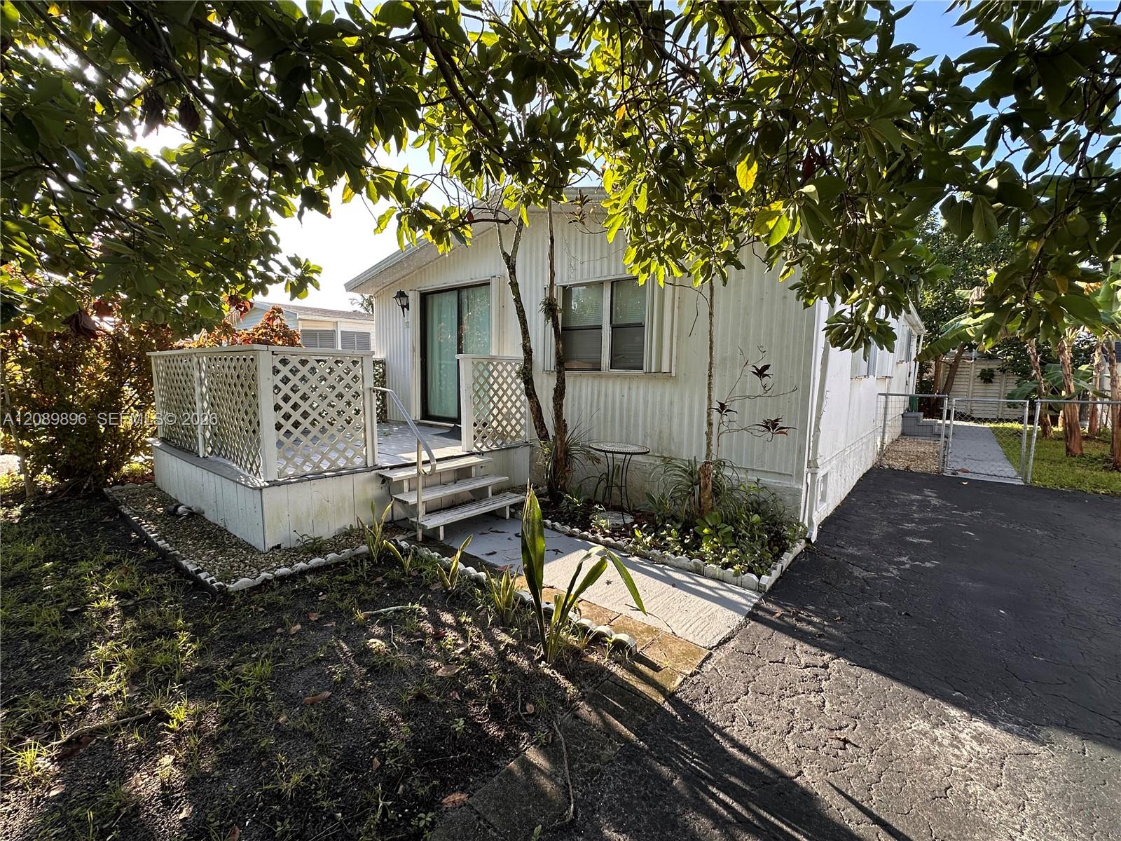 3028 Sw 50th Street Property Photo 20