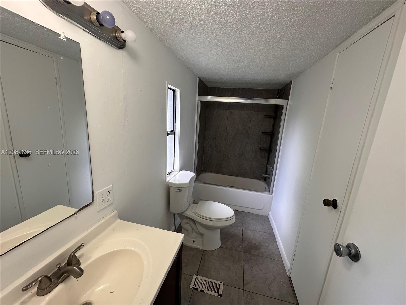 3028 Sw 50th Street Property Photo 21