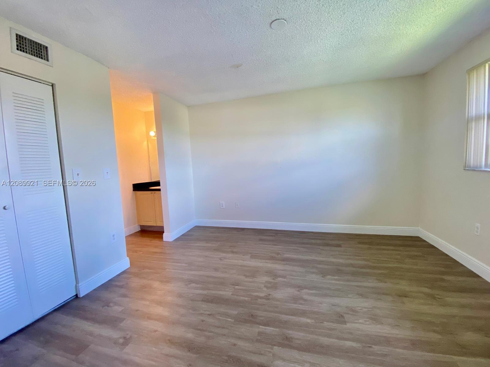 9897 Nob Hill Lane 9897 Property Photo 12
