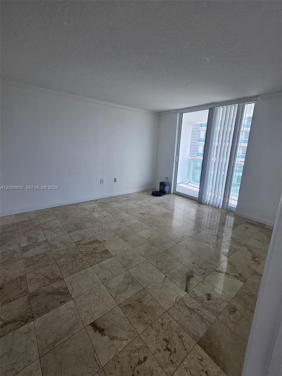 2101 Brickell Avenue 2111 Property Photo 2