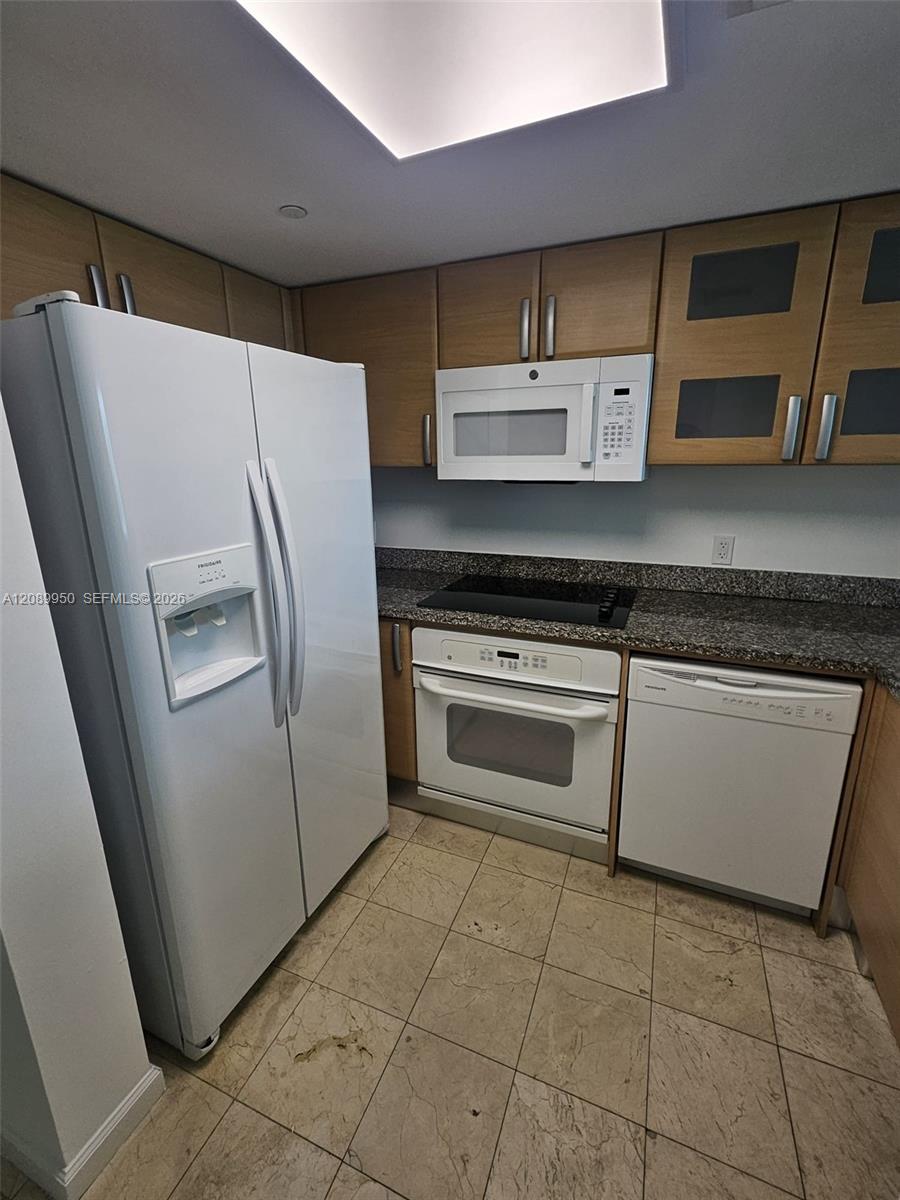 2101 Brickell Avenue 2111 Property Photo 3