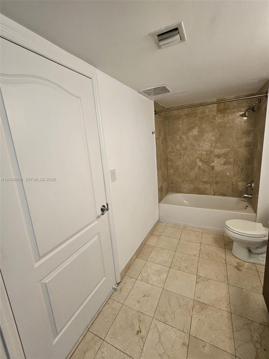 2101 Brickell Avenue 2111 Property Photo 8