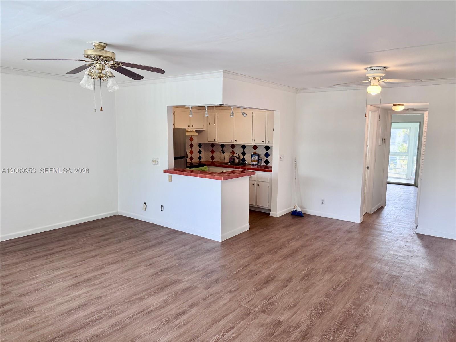 19 Newport A Property Photo 1
