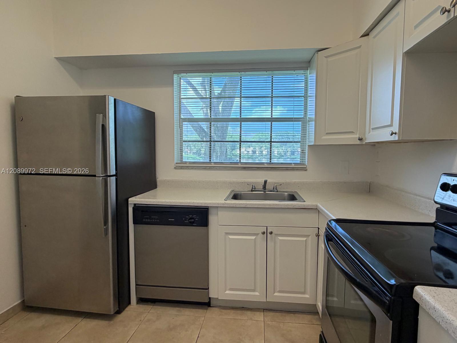 641 Cypress Lake Boulevard J18 Property Photo 2
