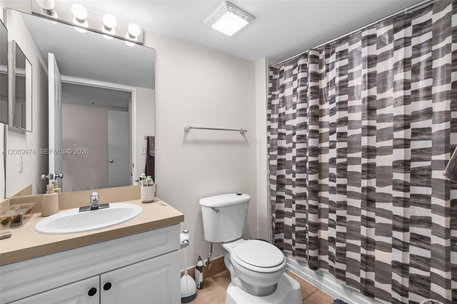 520 Se 5th Avenue 2305 Property Photo 15