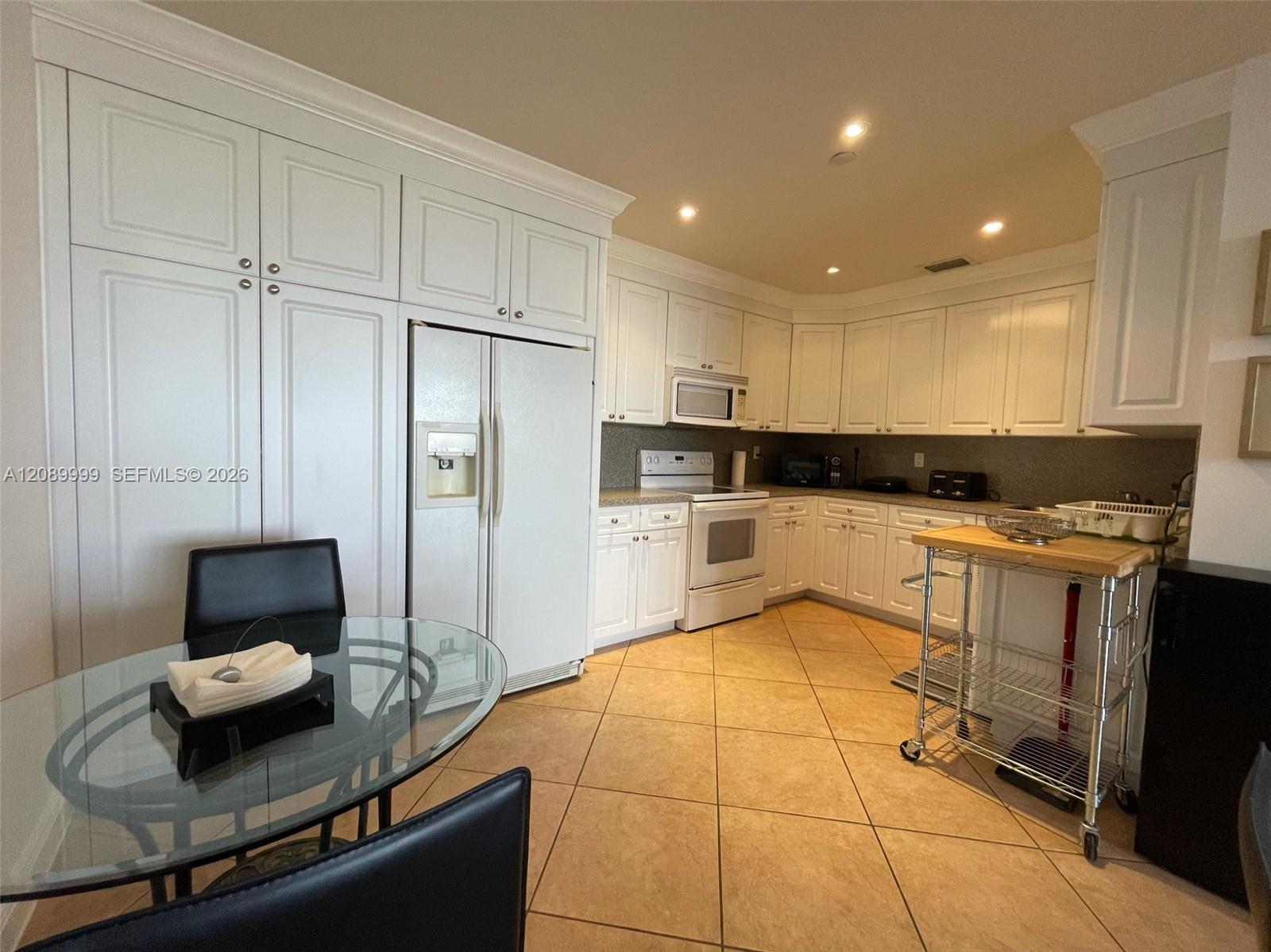 151 Crandon Boulevard 833 Property Photo 9