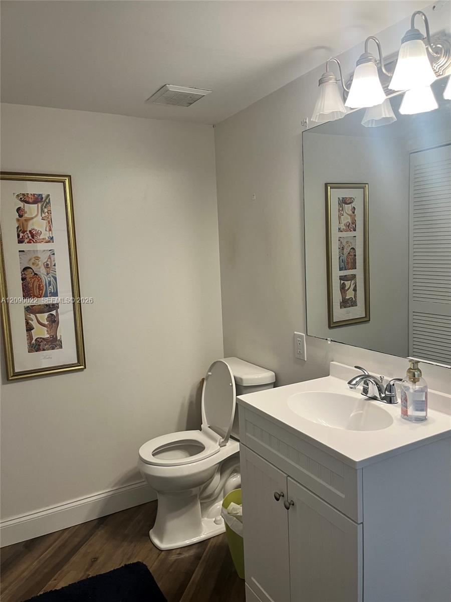 4386 Hazel Avenue C Property Photo 3