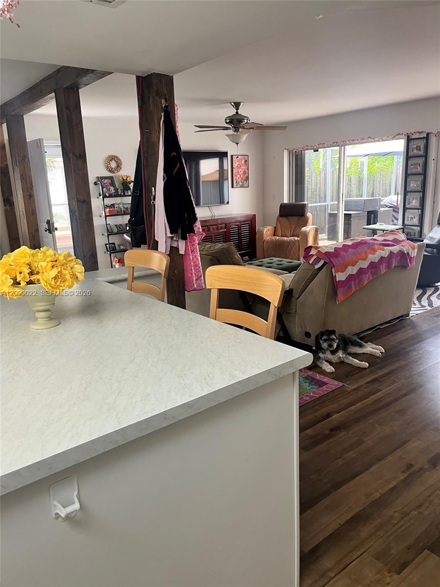 4386 Hazel Avenue C Property Photo 5