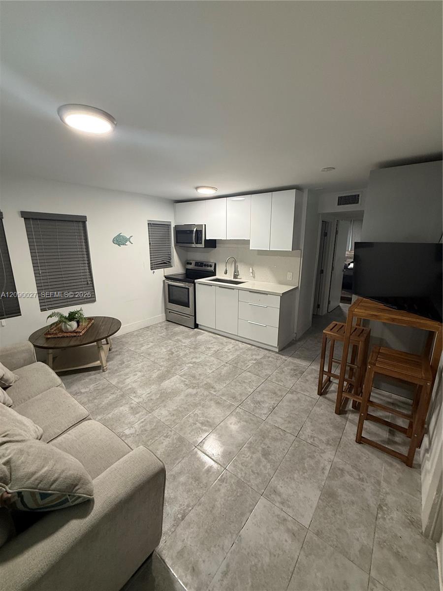 2020 Washington Street 3 Property Photo 1