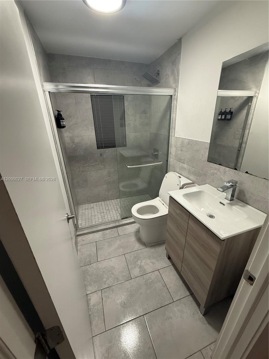 2020 Washington Street 3 Property Photo 7