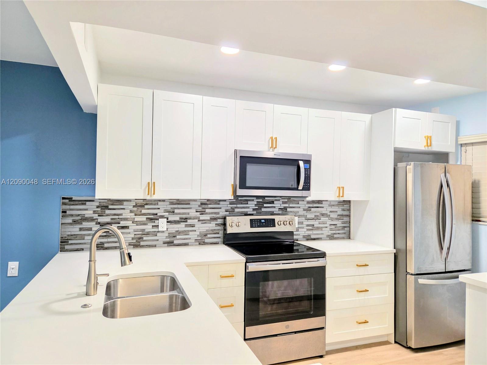 3605 S Ocean Boulevard 210 Property Photo 1