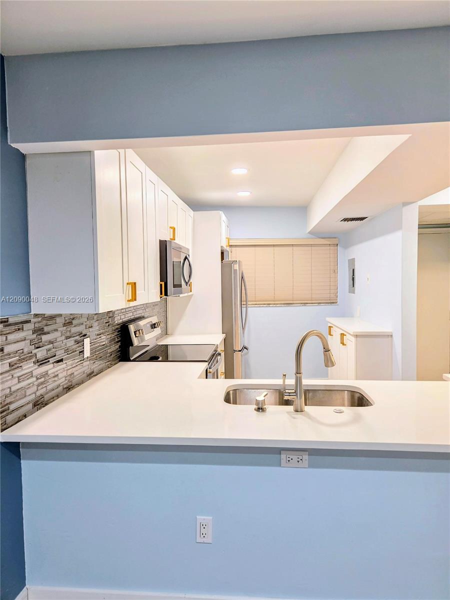 3605 S Ocean Boulevard 210 Property Photo 5