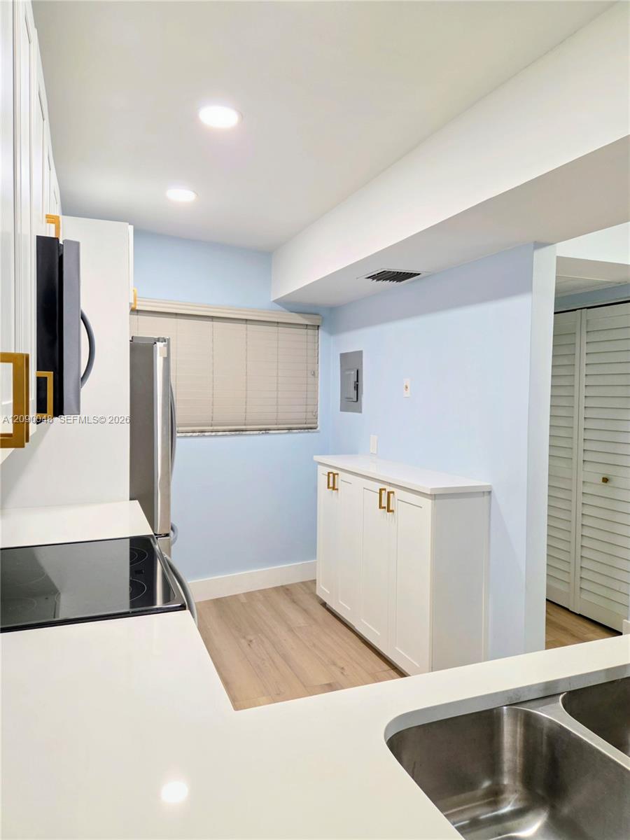3605 S Ocean Boulevard 210 Property Photo 6