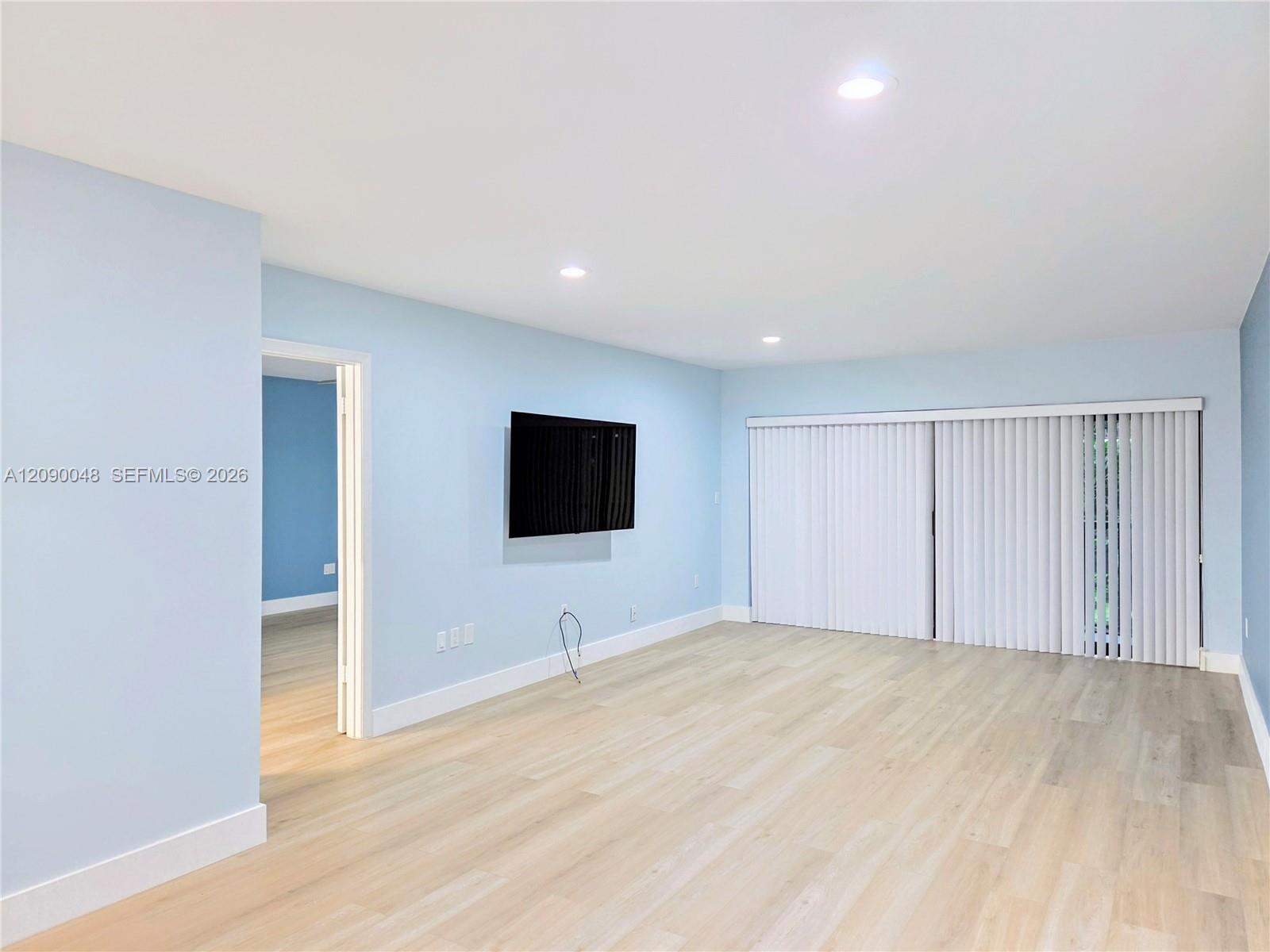 3605 S Ocean Boulevard 210 Property Photo 9