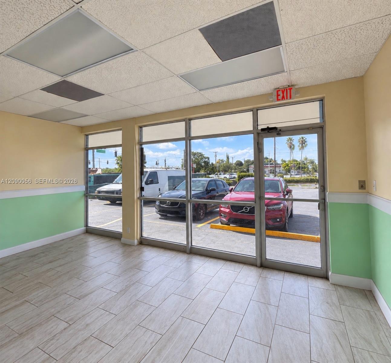 6142 Hollywood Boulevard Property Photo 2