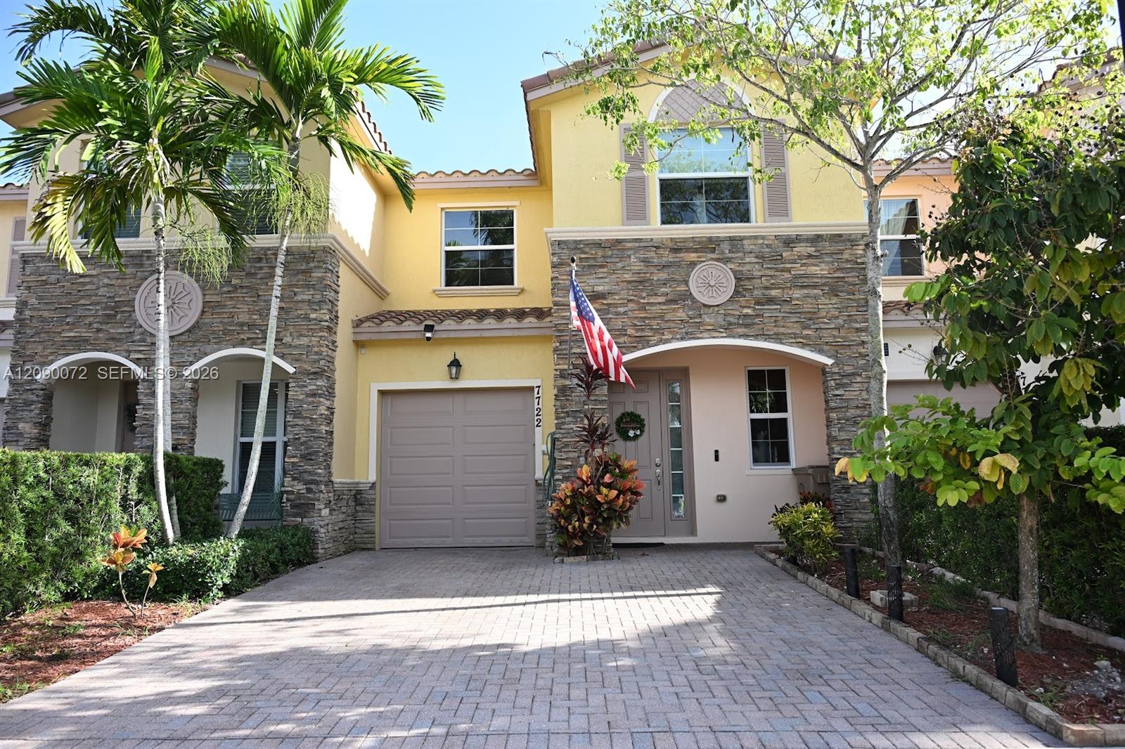 7722 Sw 52nd Place Property Photo 1