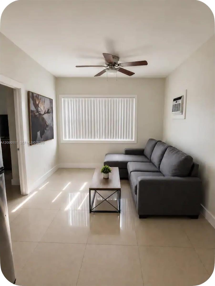 A12090111 Property Photo 2
