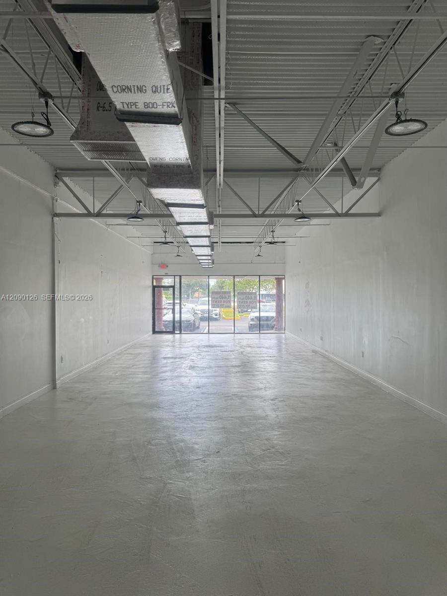 4713 N University Drive Property Photo 1