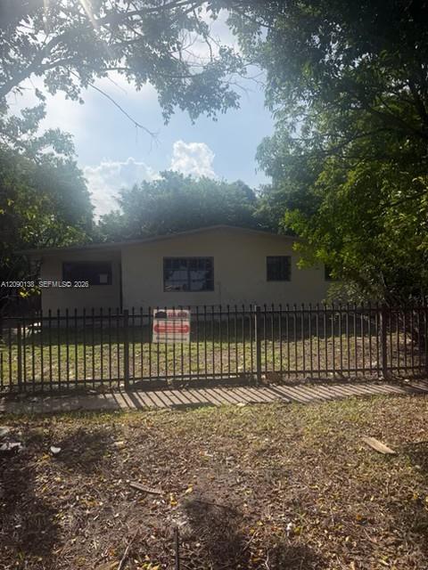 18410 Nw 42nd Avenue Property Photo 1