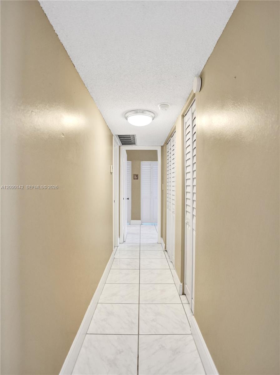 1600 S Ocean Drive 1f Property Photo 23