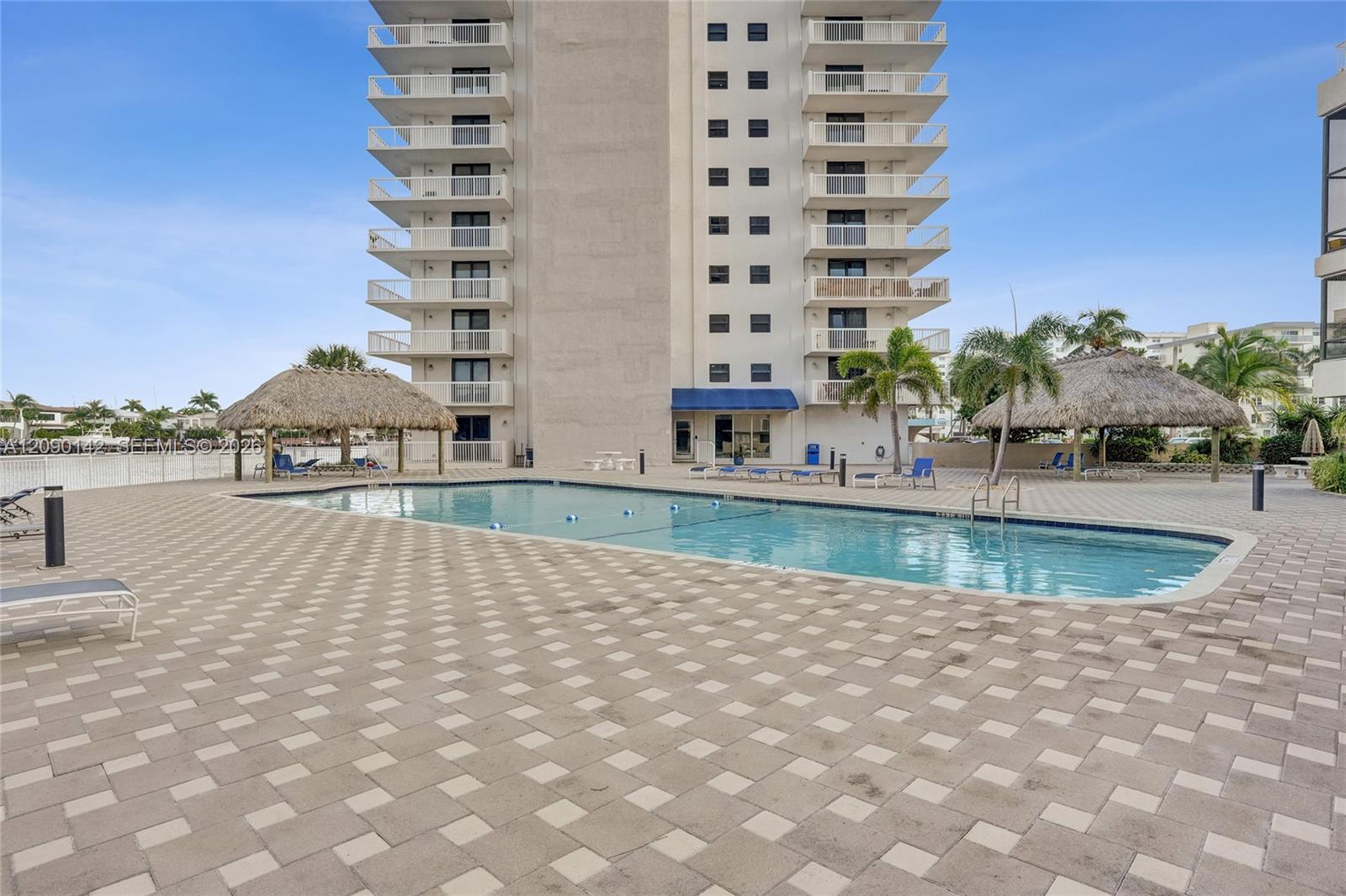 1600 S Ocean Drive 1f Property Photo 42