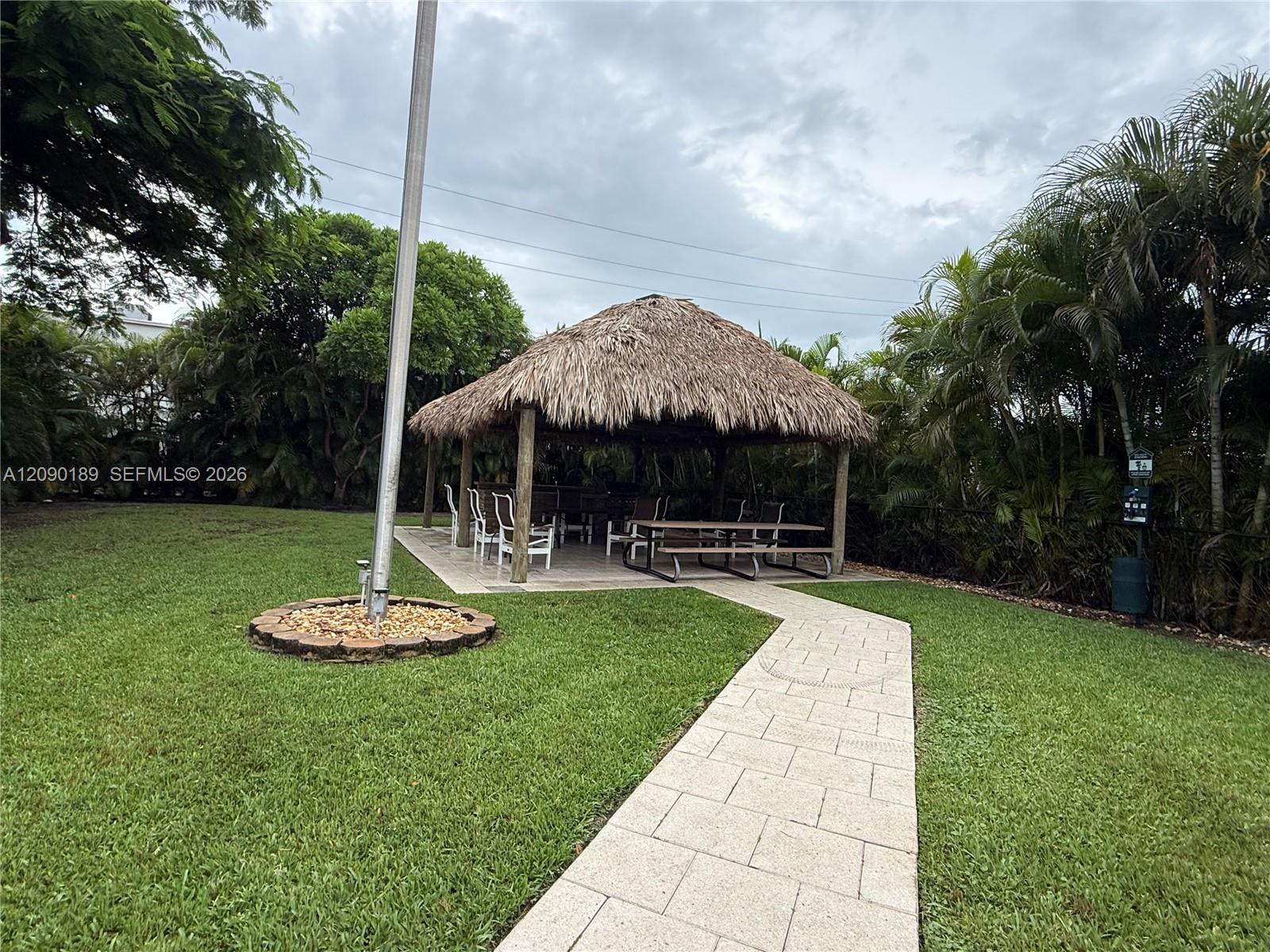 A12090189 Property Photo 2