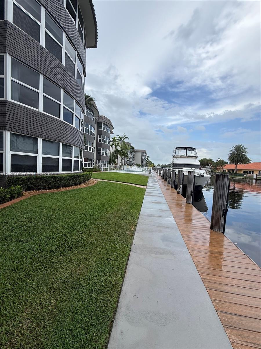 A12090189 Property Photo 6