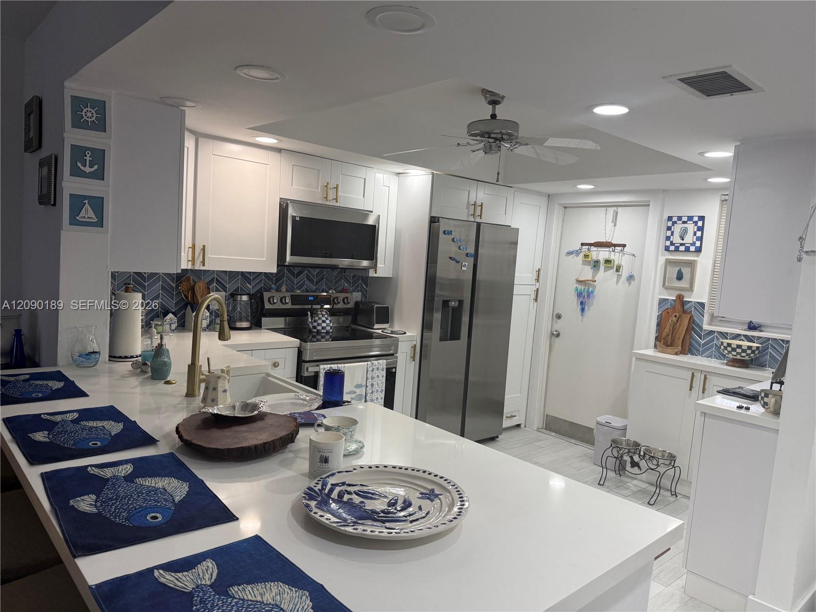 A12090189 Property Photo 9