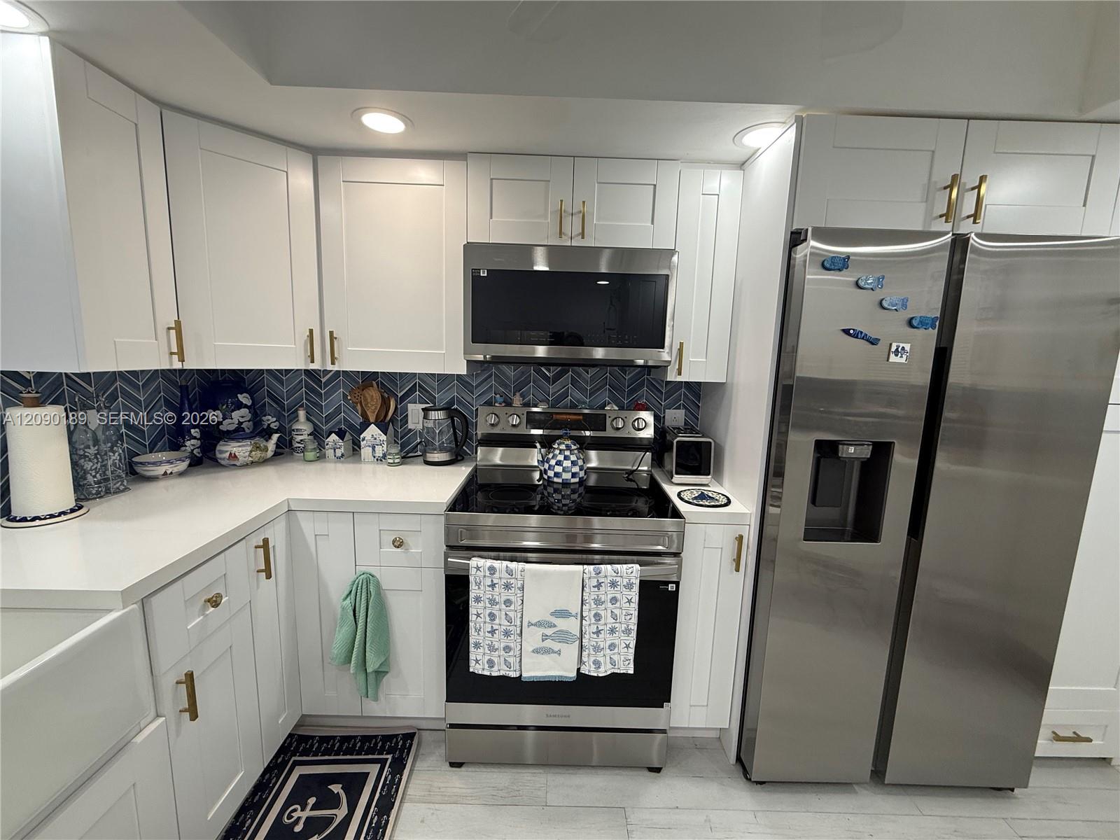 A12090189 Property Photo 11
