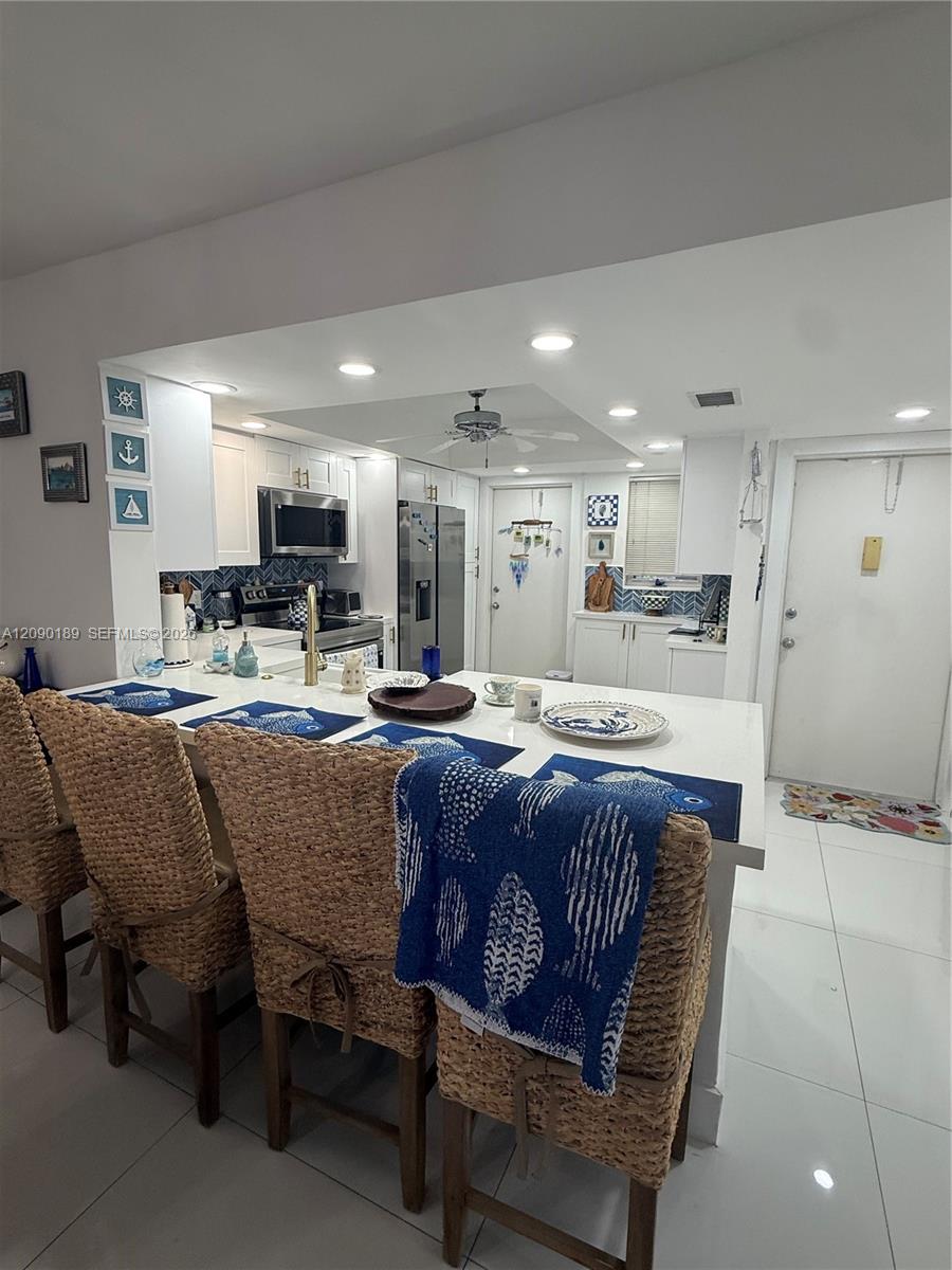 A12090189 Property Photo 12