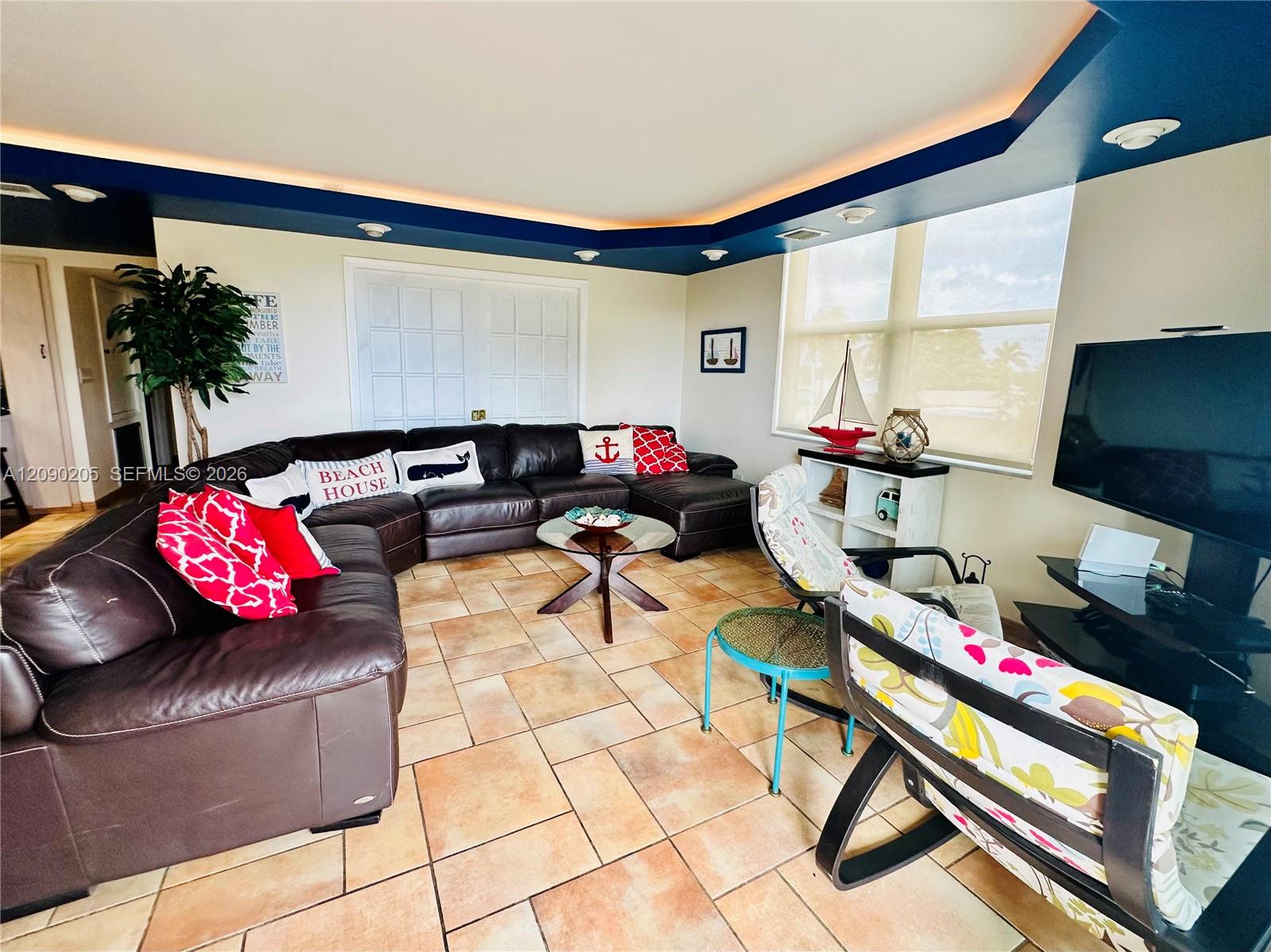 1401 S Ocean Drive 303 Property Photo 13