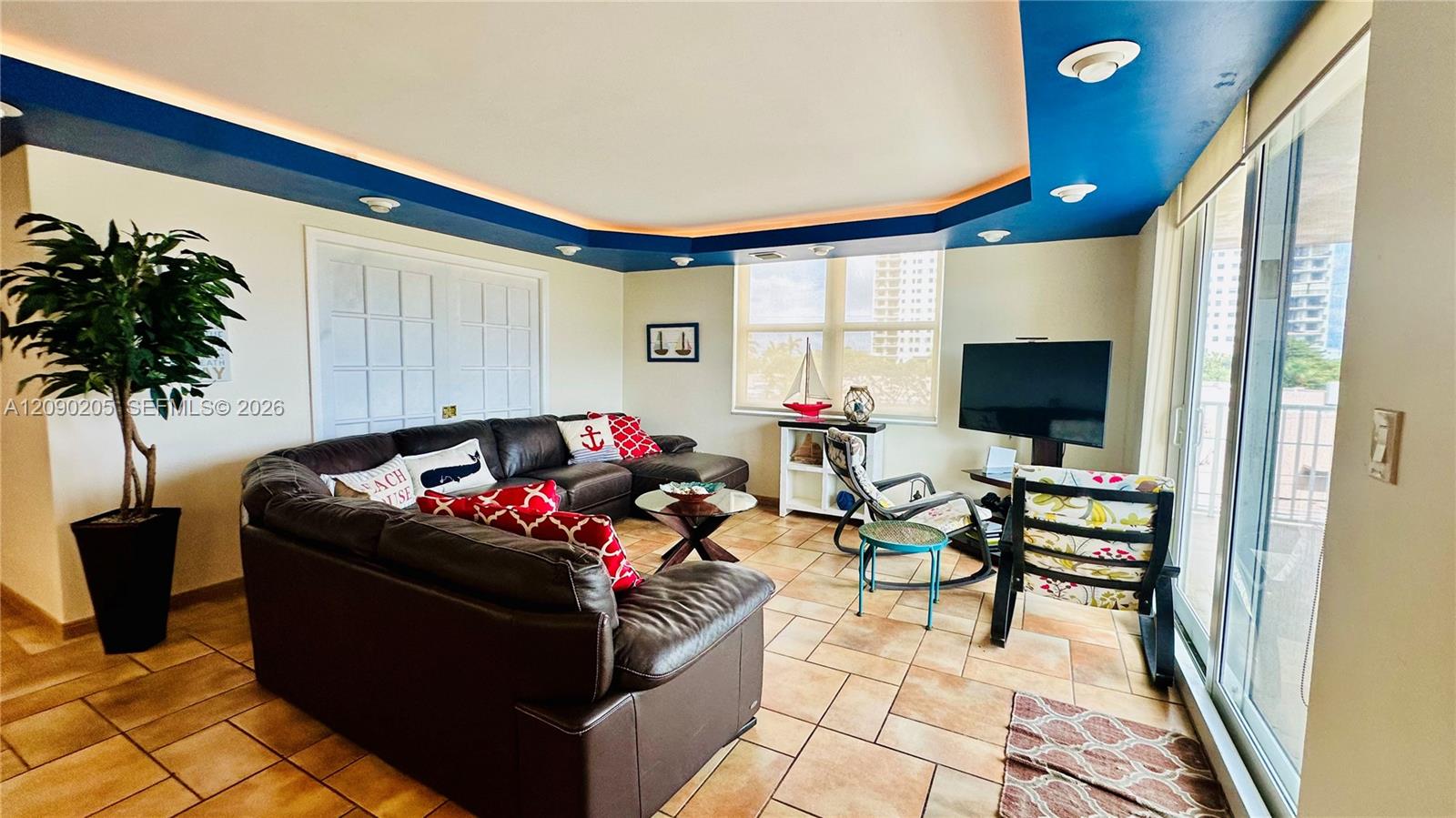 1401 S Ocean Drive 303 Property Photo 15