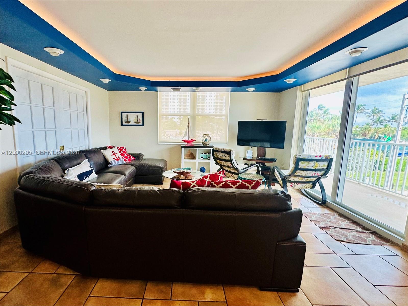 1401 S Ocean Drive 303 Property Photo 16