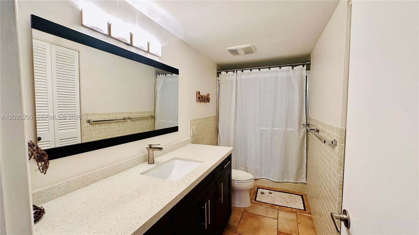 1401 S Ocean Drive 303 Property Photo 27