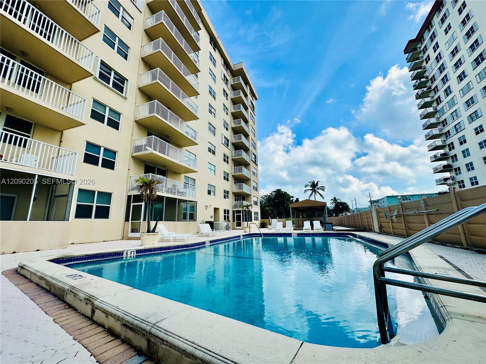 1401 S Ocean Drive 303 Property Photo 29