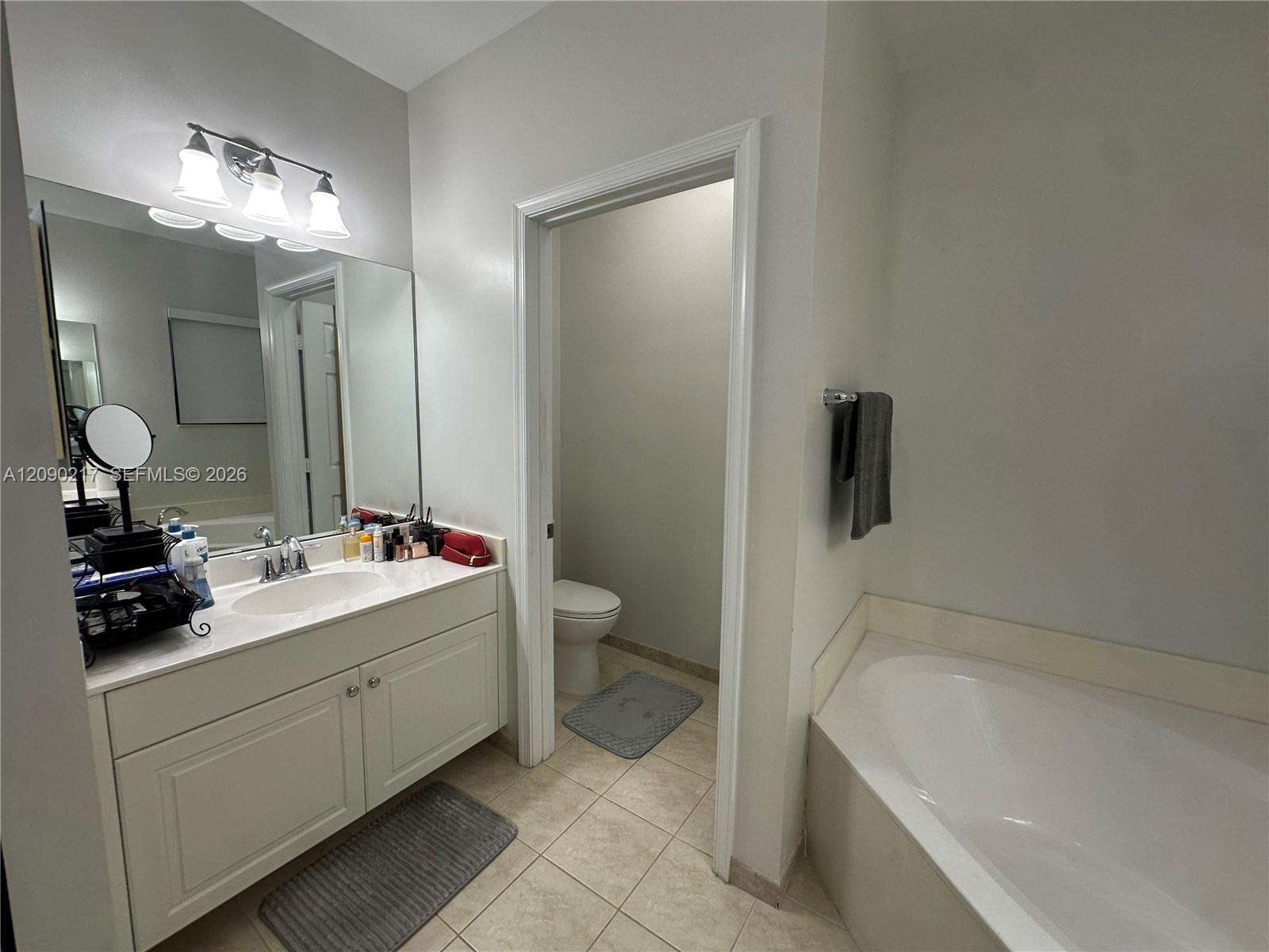 4745 N Grand Cypress Circle N Property Photo 40