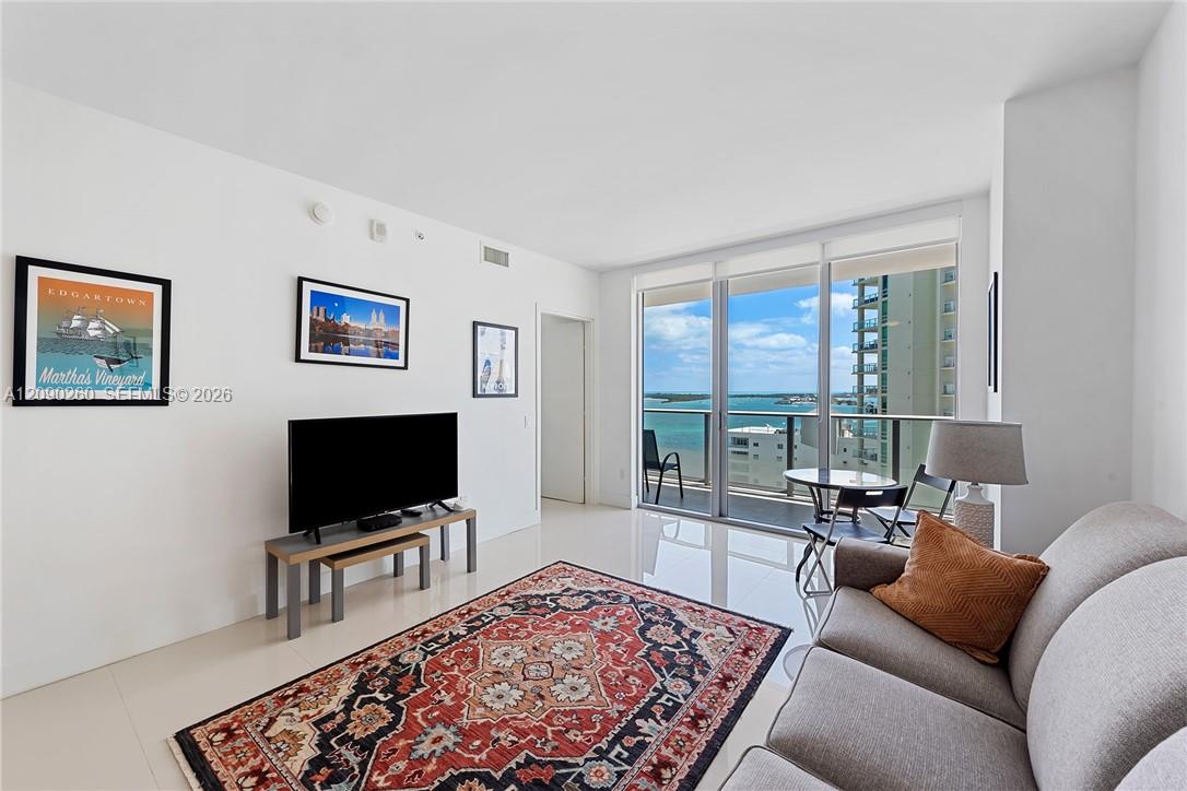 1300 Brickell Bay Drive 1905 Property Photo 5