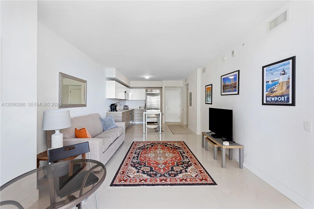 1300 Brickell Bay Drive 1905 Property Photo 6