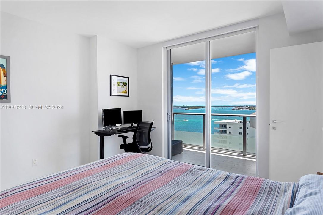 1300 Brickell Bay Drive 1905 Property Photo 7