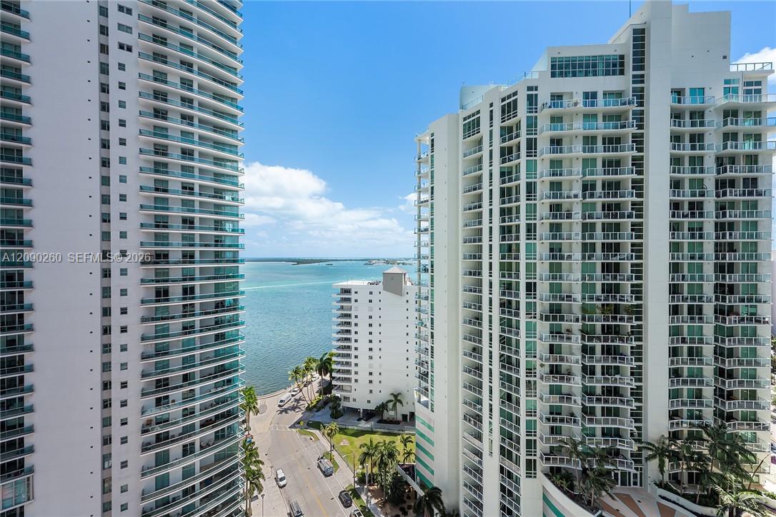 1300 Brickell Bay Drive 1905 Property Photo 14
