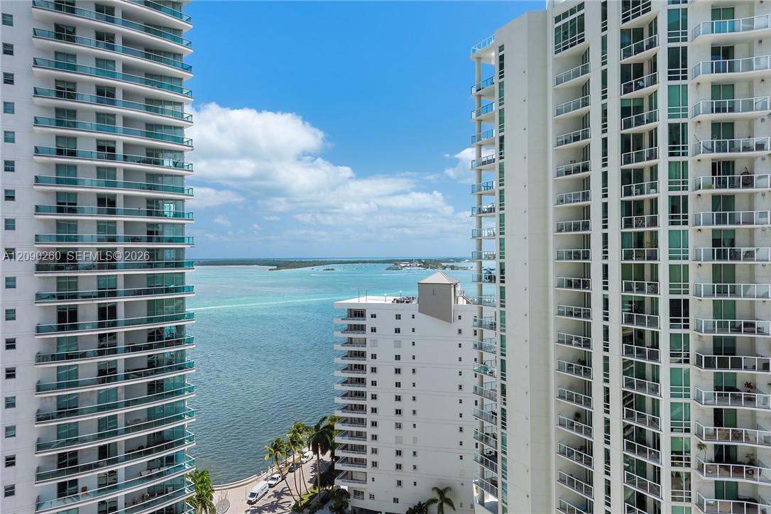 1300 Brickell Bay Drive 1905 Property Photo 15