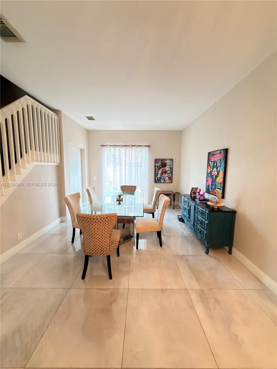 5051 Sw 35th Way Property Photo 3