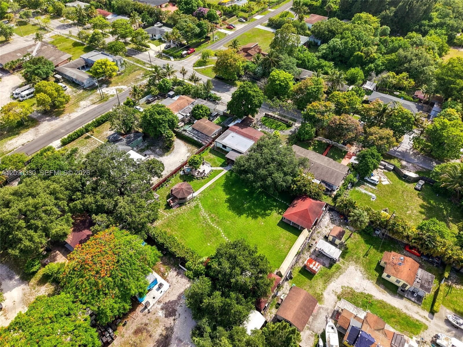 15425 N Miami Avenue Property Photo 1