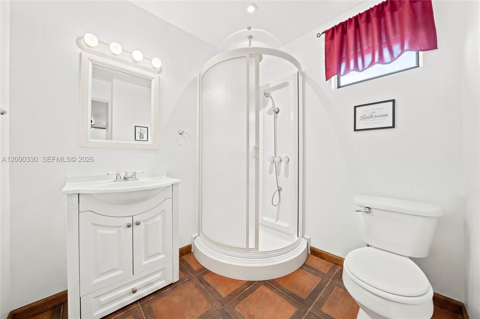 15425 N Miami Avenue Property Photo 29