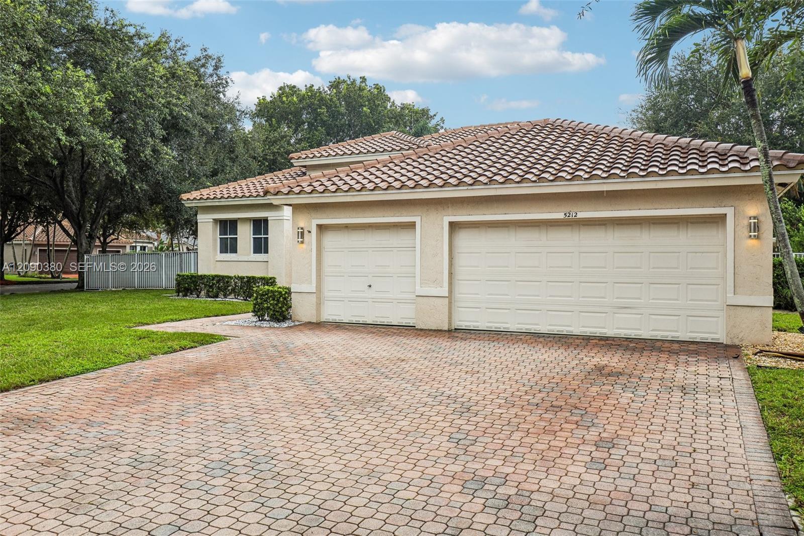 5212 Nw 51st Street Property Photo 1
