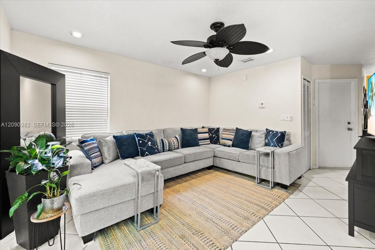 195 Sable Palm Way Property Photo 4