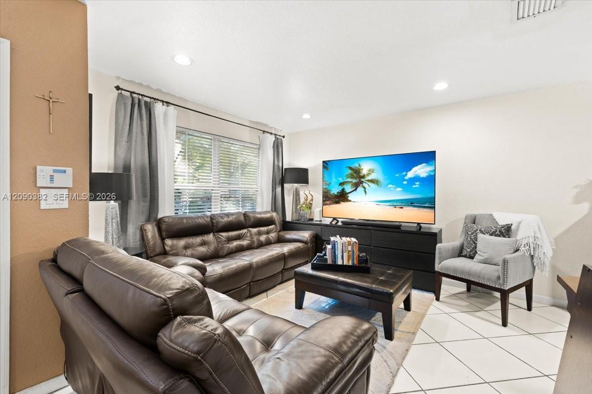 195 Sable Palm Way Property Photo 8